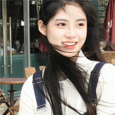 我的同桌是校花
